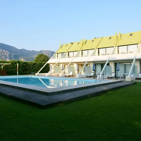 Сasa de vacaciones Village - Swimming Pool *