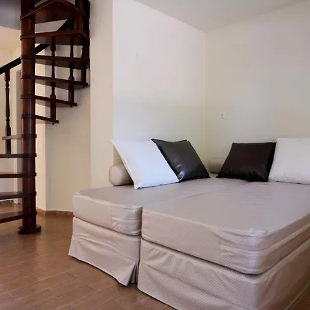 Village - Swimming Pool * Kamena Vourla